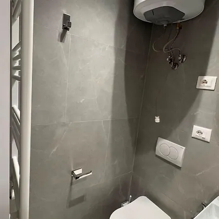 Blloku 02 Apartmán Tirana
